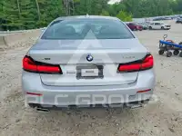 2021 BMW 540 фото