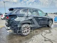 2021 BMW X1 фото