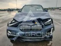 2021 BMW X1 photo
