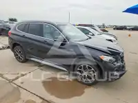 2021 BMW X1 фото