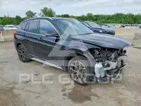2021 BMW X1 фото