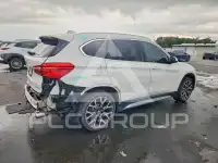 2021 BMW X1 фото