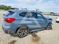 2021 BMW X1 фото