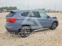 2021 BMW X1 photo