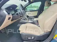 2021 BMW 330 photo