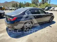 2021 BMW 330 фото