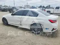 2021 BMW 330 photo