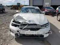 2021 BMW 330 photo
