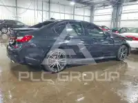2021 BMW 330 фото