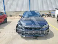 2021 BMW 330 photo