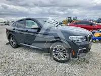 2021 BMW X4 photo