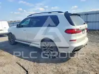 2021 BMW X7 photo
