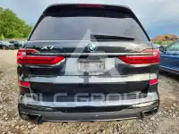 2021 BMW X7 фото