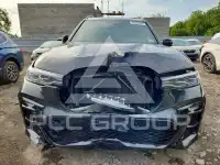 2021 BMW X7 фото