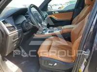 2021 BMW X7 фото