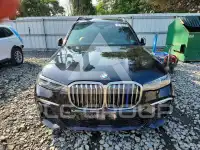 2021 BMW X7 фото