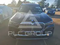 2021 BMW X7 фото