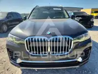 2021 BMW X7 фото