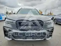 2021 BMW X7 photo