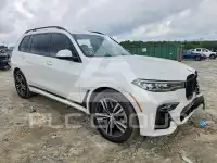 2021 BMW X7 фото