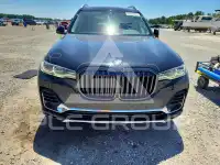 2021 BMW X7 фото