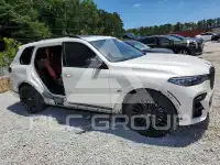 2021 BMW X7 фото