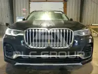 2021 BMW X7 photo
