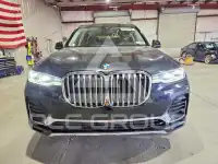 2021 BMW X7 фото