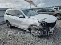 2021 BMW X7 фото