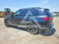 2021 BMW X7 фото