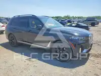 2021 BMW X7 фото