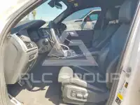 2021 BMW X7 photo
