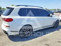 2021 BMW X7 photo