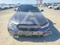 2021 BMW 330 фото