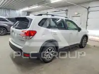 2021 Subaru Forester photo