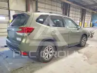 2021 Subaru Forester photo