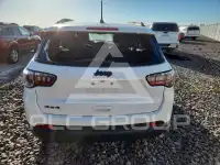 2021 Jeep COMPASS photo