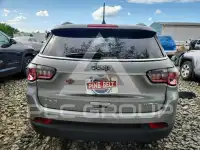 2021 Jeep COMPASS photo