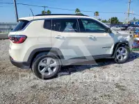 2021 Jeep COMPASS photo