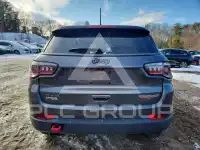 2021 Jeep COMPASS photo