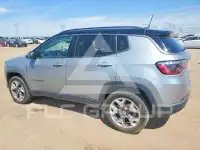 2021 Jeep COMPASS photo