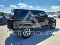 2021 Jeep WRANGLER фото