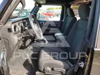 2021 Jeep WRANGLER фото