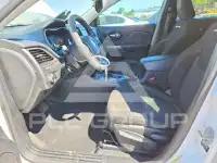 2021 Jeep CHEROKEE photo