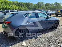 2021 Mazda 3 photo