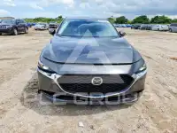 2021 Mazda 3 photo