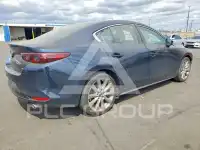 2021 Mazda 3 photo