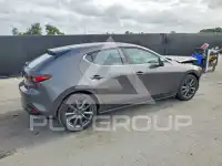 2021 Mazda 3 photo