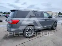 2021 Lincoln NAVIGATOR photo