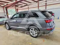 2021 Audi Q7 photo